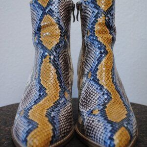 Arider Girl Faux Snake Leather Boots